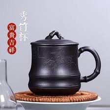 <p>yixing purple clay teapot</p>